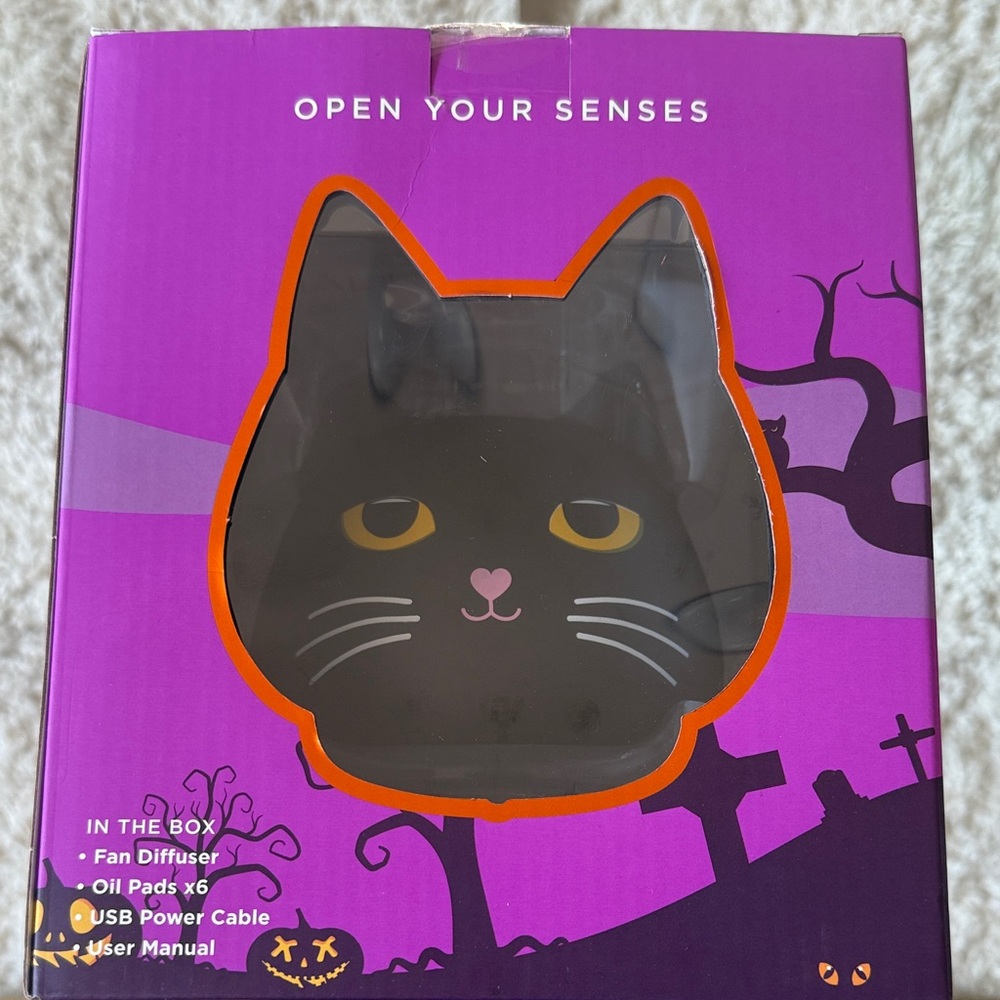 Charming Black Cat Oil Diffuser